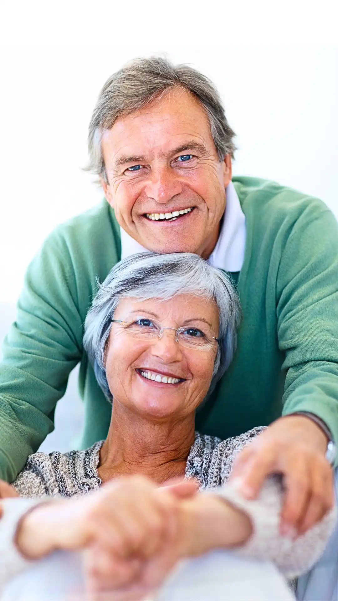 Retired couple as a symbol for the Pensionado Program